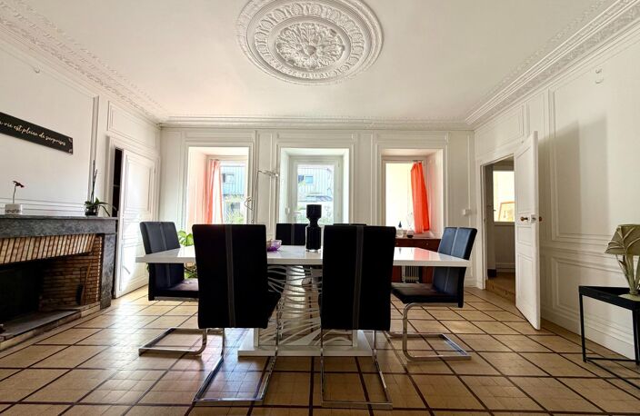 Un bien offrant ESPACE, CHARME, et FLEXIBILITE — photo 3