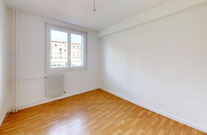 Lyon 6 - FOCH - T3 54M² ac Balcon - Très bon état — photo 5