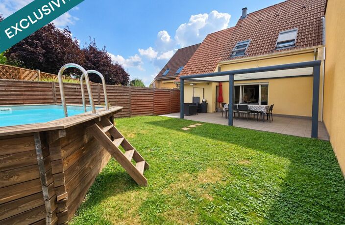 Découvrez cette maison familiale lumineuse et fonctionnelle avec un bel extérieur au calme avec terrasse et pergola sans vis-à-vis. — photo 2