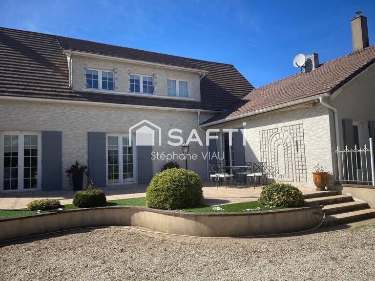 Très bel ensemble avec cette maison de plus de 180M2 — photo 1