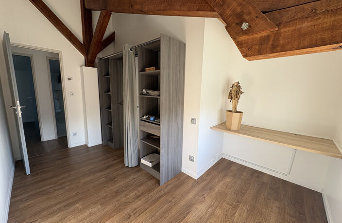 A LOUER  - Maison T3 avec extérieur — photo 4