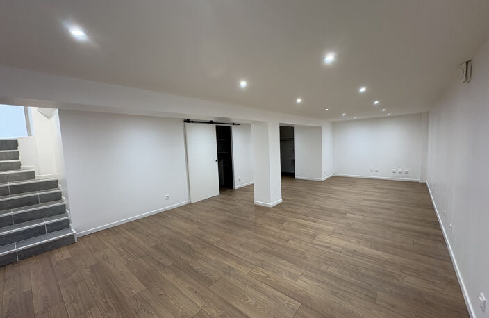 A LOUER  - Maison T3 avec extérieur — photo 5