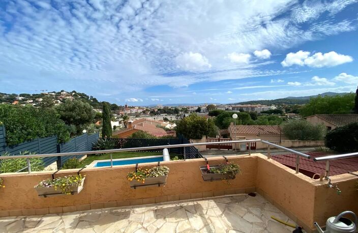 Villa moderne 4 chambres vue mer avec piscine à Bormes-les-Mimosas — photo 2