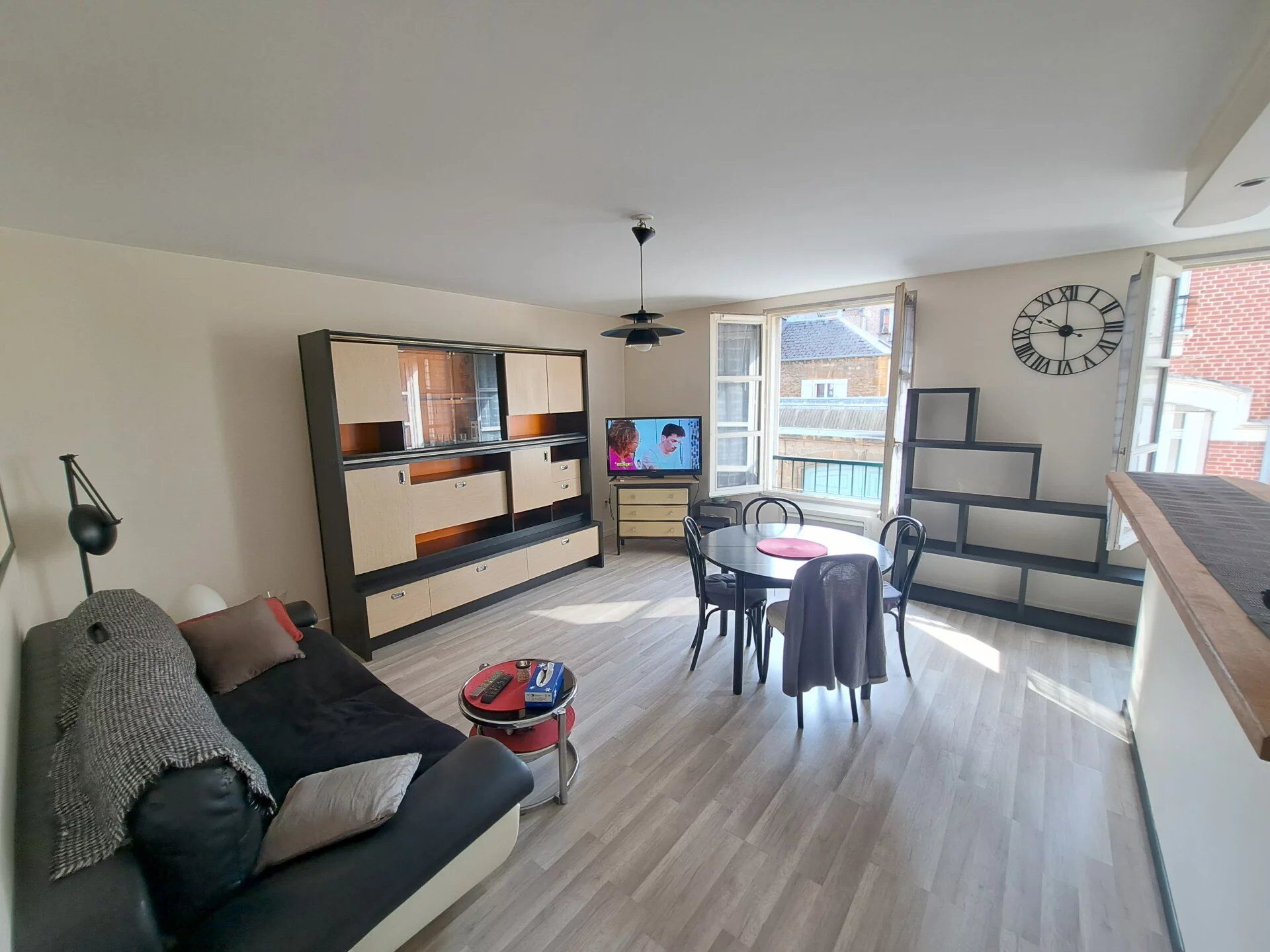 Appartement 3 pièces 78 m² · à Charleville-Mézières · 78 m² · 130 000 €