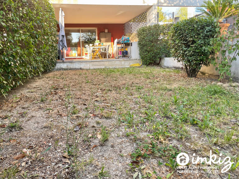 Residence avec piscine - terrasse, jardins  et box — photo 1