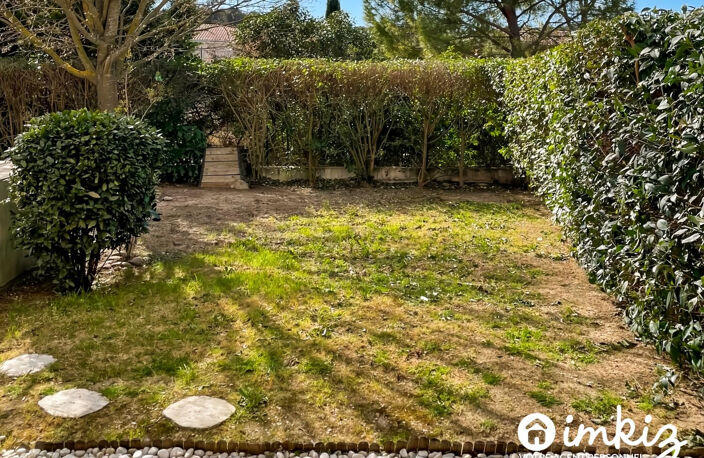 Residence avec piscine - terrasse, jardins  et box — photo 3