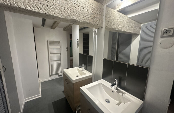 CARMES - T2 Meublé de 41m2 - 849 EUR — photo 4