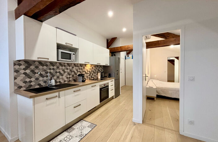 ARES - CHARMANT APPARTEMENT T3 HYPER CENTRE — photo 3