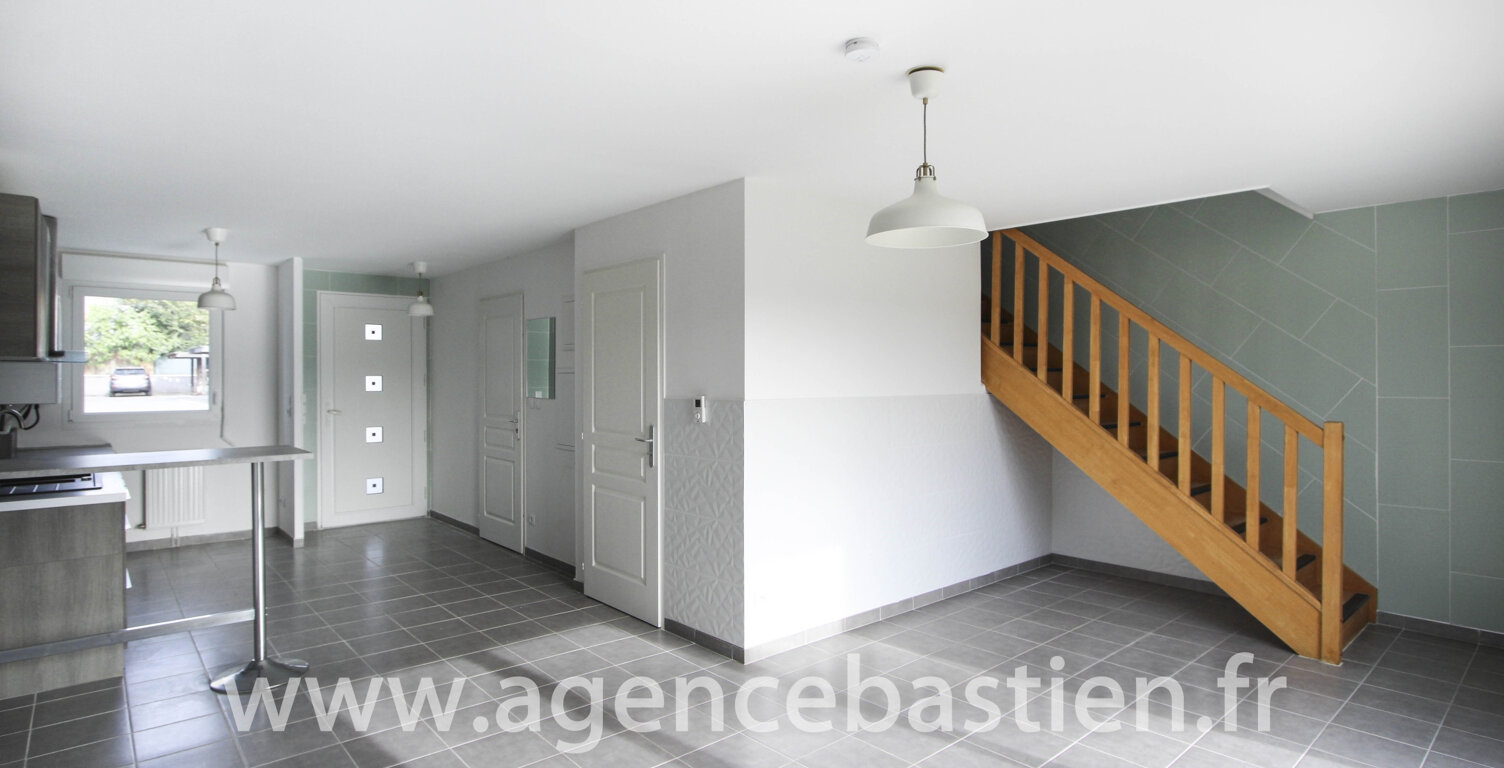 Maison mitoyenne entièrement rénovée - Pregnin — photo 1