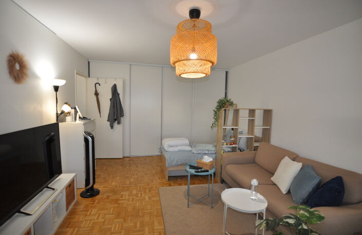 Puteaux - Quartier République -Grand studio de 37 m² — photo 3