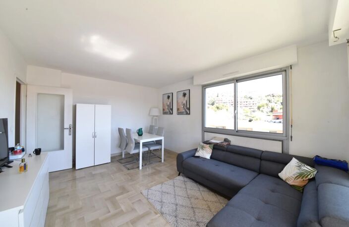 2 PIECES LUMINEUX AVEC TERRASSE/ST SYLVESTRE — photo 2