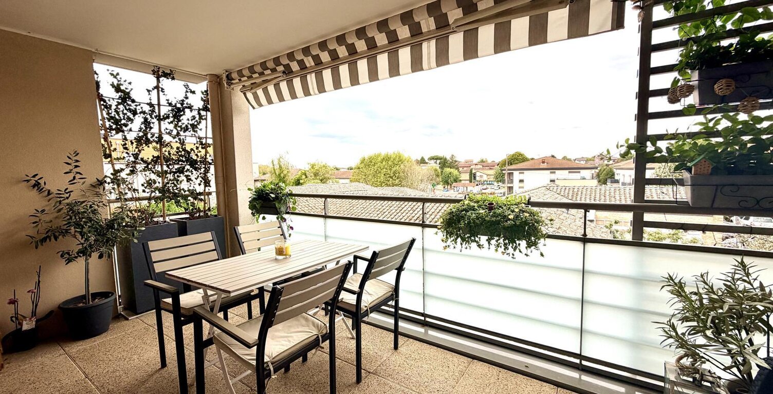 avec terrasse et garage — photo 1