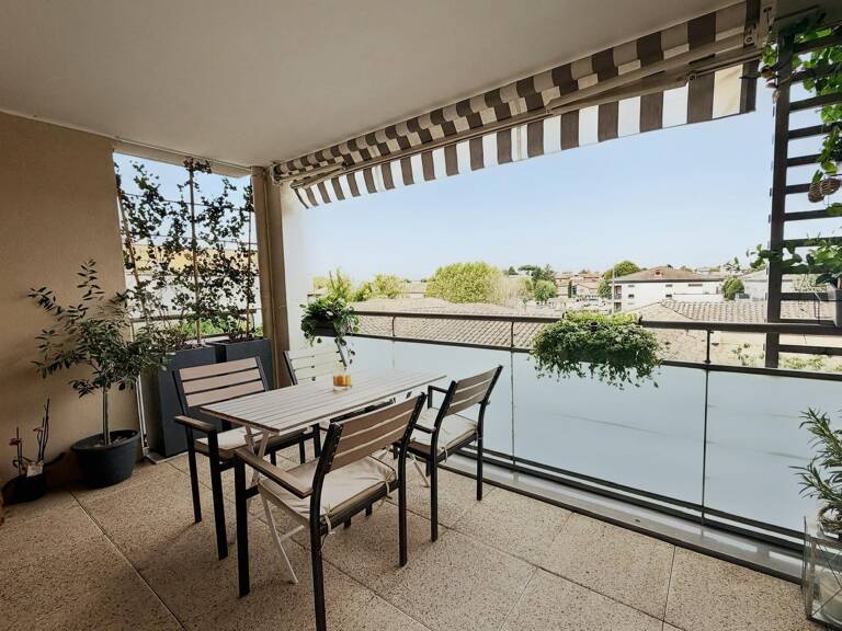 avec terrasse et garage — photo 1