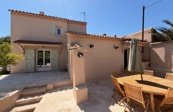 TOULON OUEST 4 CHEMINS - Maison 130 m2 - Piscine - Terrain 8 — photo 2