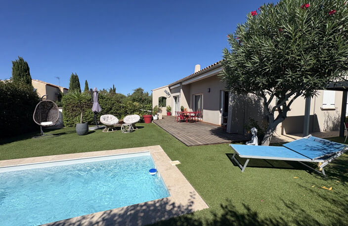 - VILLA LE BRUSC - COUP DE COEUR - PLAGES A PIED — photo 2