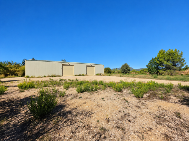 Dpt Hérault (34), Secteur Pic Saint-Loup, Hangar de 660m2, p — photo du bien