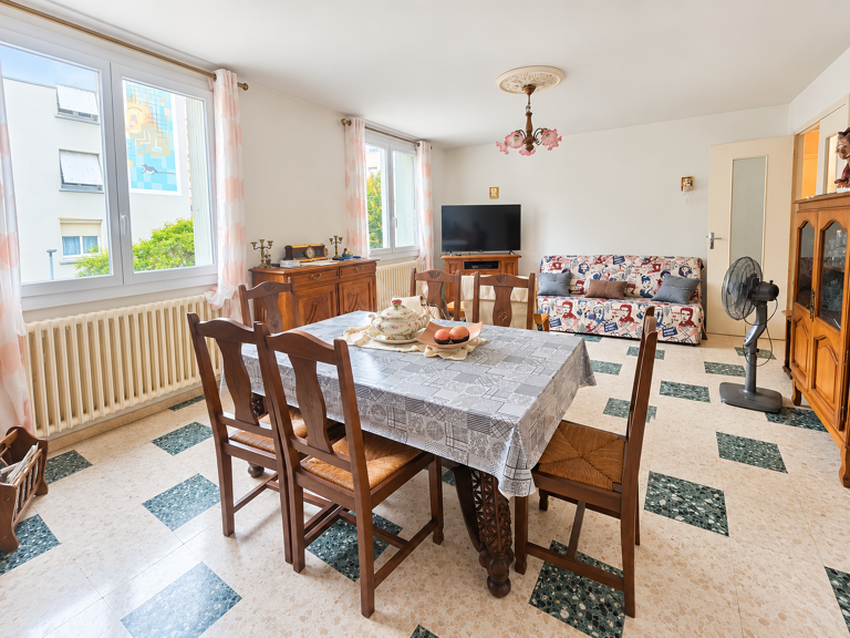 Dépt Hérault (34), à vendre Sete Appartement ff3 de 66m2 - b — photo 1