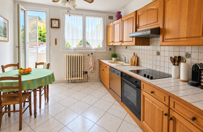 Dépt Hérault (34), à vendre Sete Appartement ff3 de 66m2 - b — photo 5
