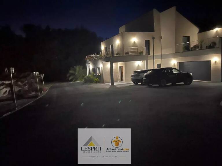 Villa d'exception USSAC — photo 1