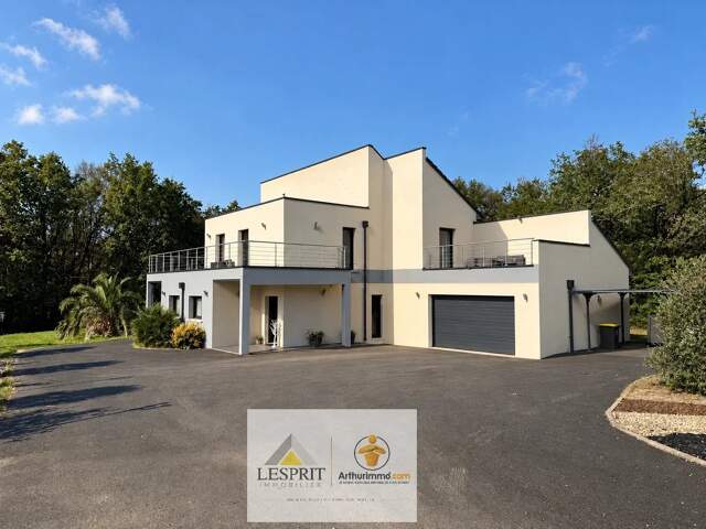 Villa d'exception USSAC — photo du bien