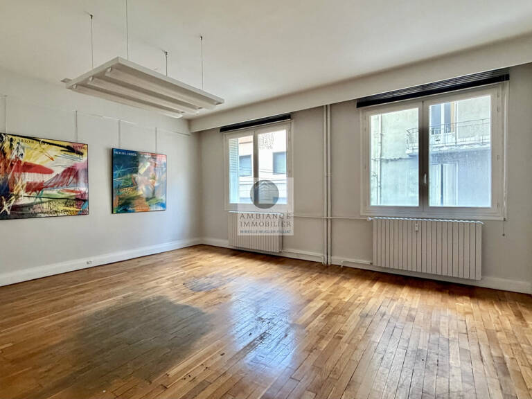Un appartement à repenser en coeur de ville — photo 1
