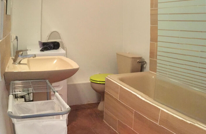 T1/studio tout meublé centre ville 30m2 carmes — photo 4