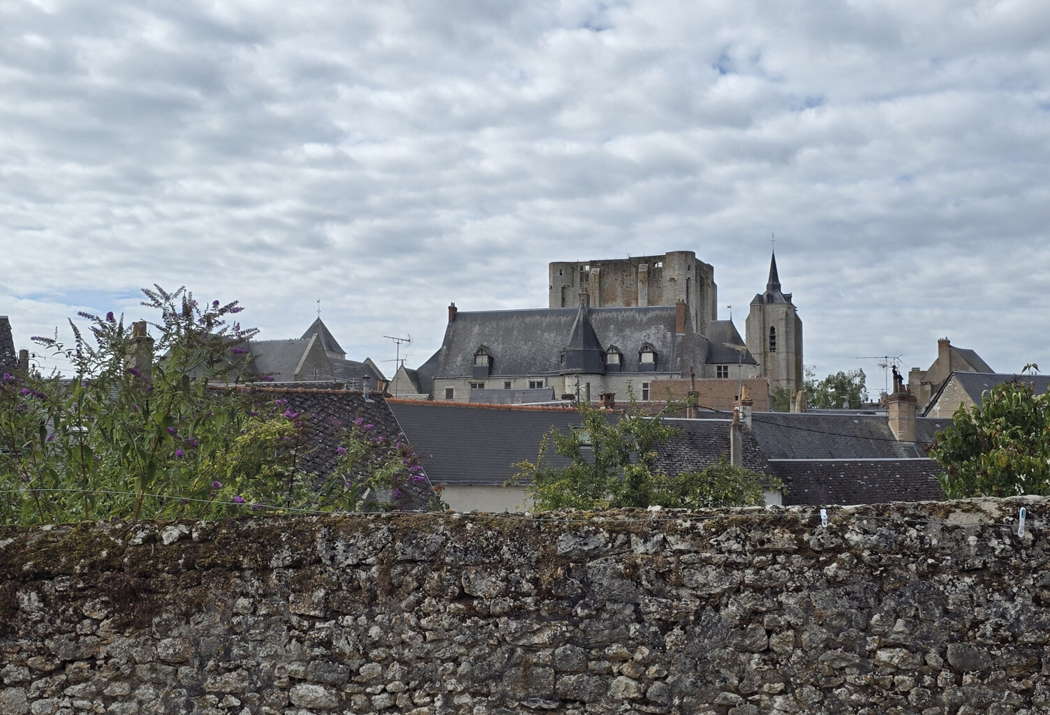 BEAUGENCY, CENTRE VILLE — photo 1