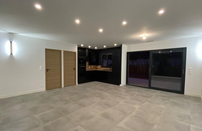 A vendre maison neuve de plain-pied, garage et jardin piscin — photo 5