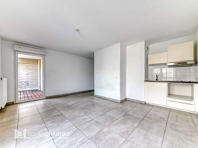 Excellente opportunité !!! Beau studio récent avec balcon à vivre. — photo du bien