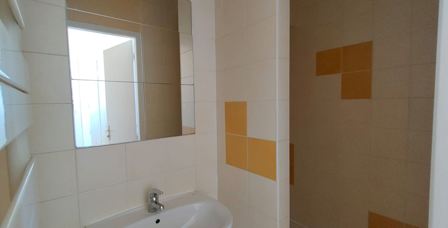Appartement Lyon 2 pièce(s) 43.59 m2 — photo 1
