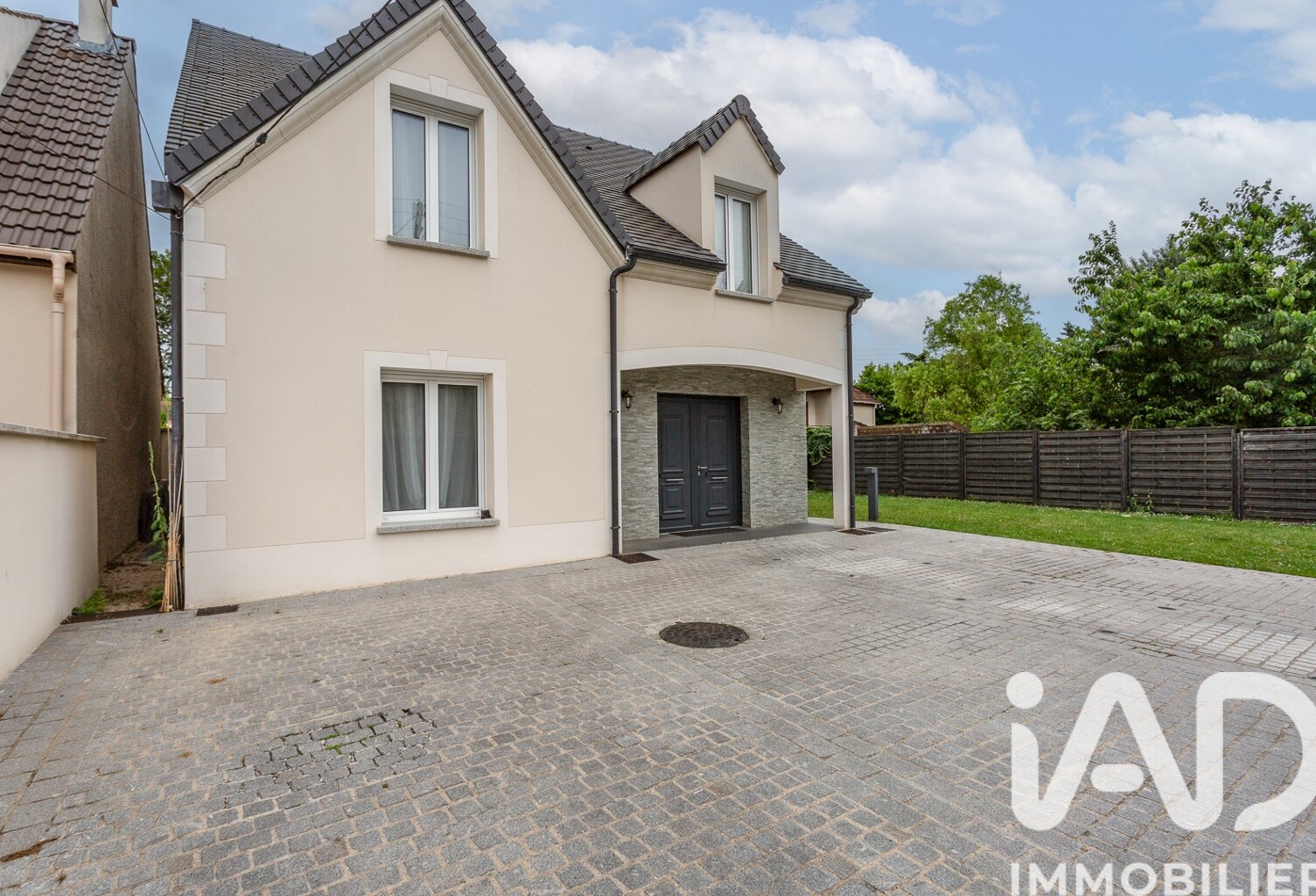 Vente Maison/villa 7 pièces — photo 1