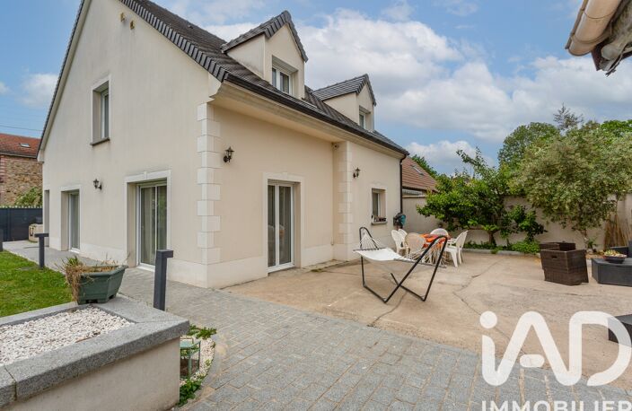 Vente Maison/villa 7 pièces — photo 2