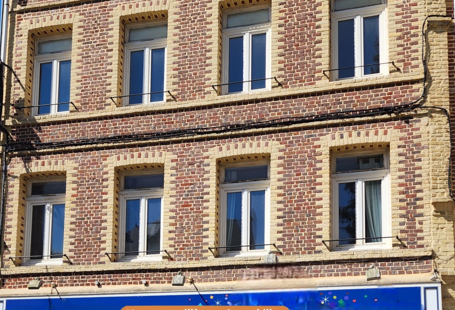 Vente Immeuble 200 m&sup2; — photo 1