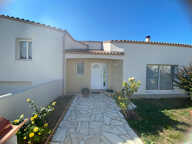 A VENDRE LA ROCHELLE MAISON FAMILIALE 171M2- 4 CHAMBRES- GARAGE DE 67M2-PISCINE — photo 2