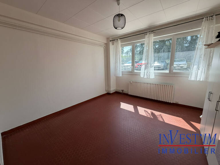 Sainte Foy Les Lyon 1 pièce(s) 22 m2- Résidence avec piscine et Tennis — photo 1