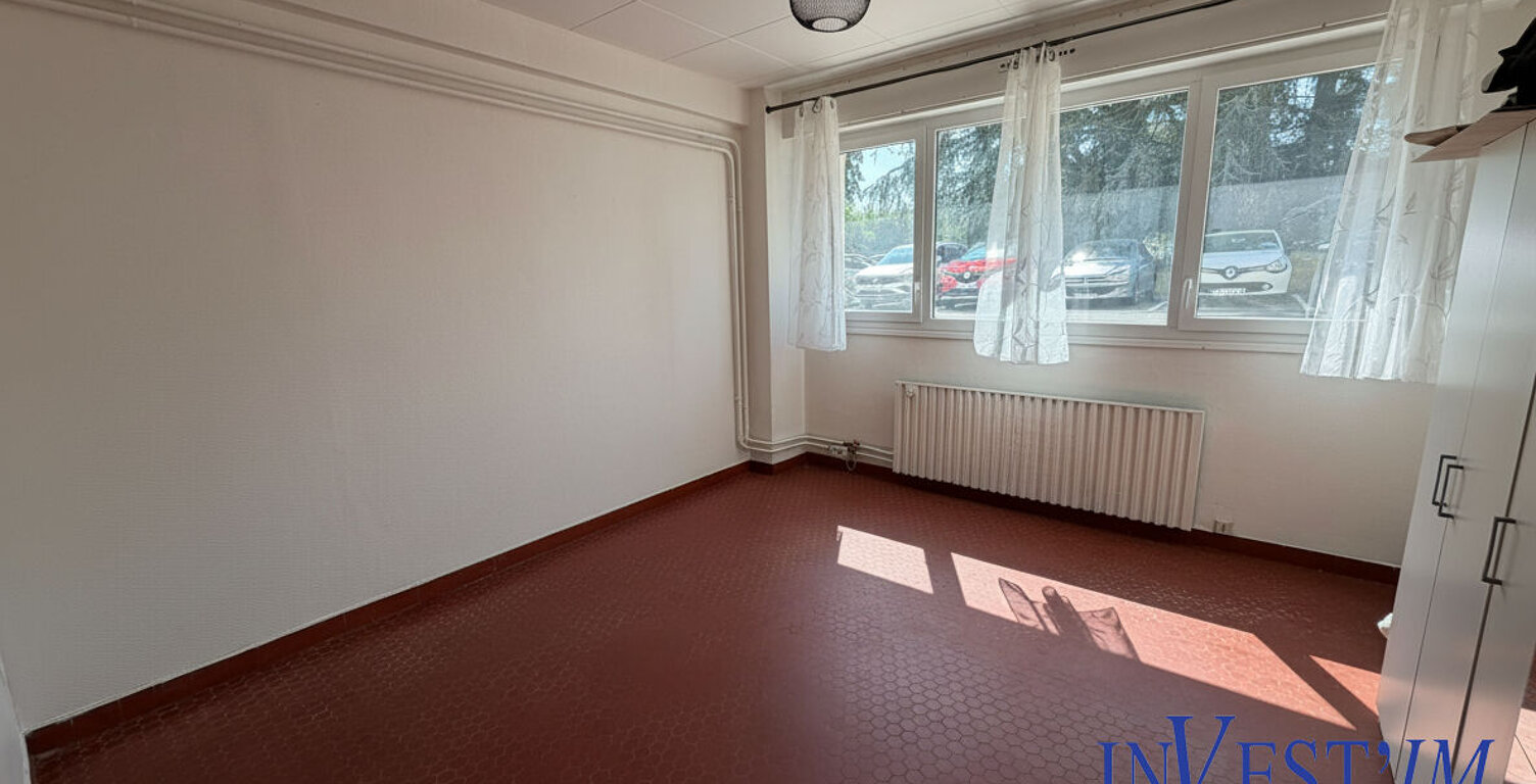 Sainte Foy Les Lyon 1 pièce(s) 22 m2- Résidence avec piscine et Tennis — photo 1