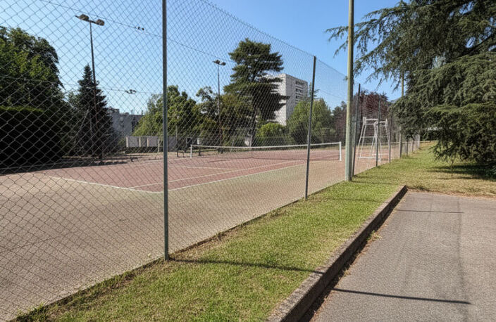 Sainte Foy Les Lyon 1 pièce(s) 22 m2- Résidence avec piscine et Tennis — photo 4