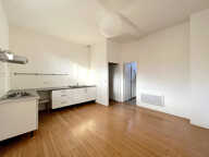 A LOUER APPARTEMENT DE TYPE 3 CENTRE VILLE- BOURG SUR GIRONDE — photo 4