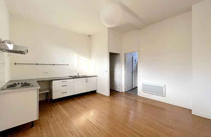 A LOUER APPARTEMENT DE TYPE 3 CENTRE VILLE- BOURG SUR GIRONDE — photo 4