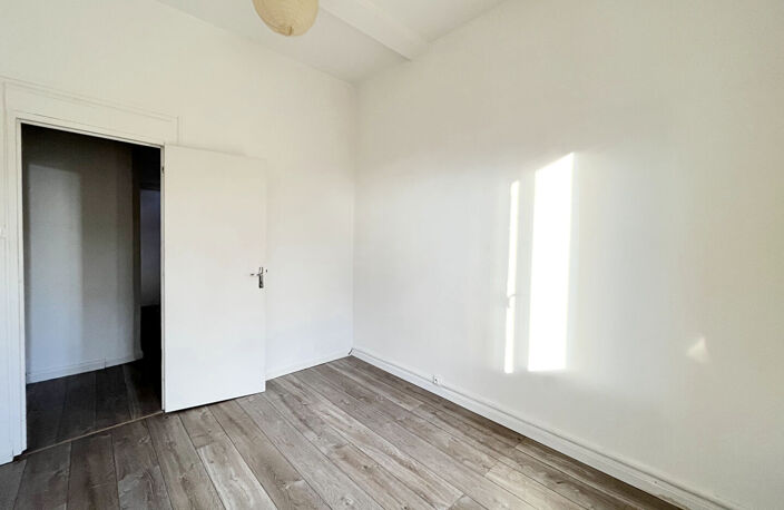 A LOUER APPARTEMENT DE TYPE 3 CENTRE VILLE- BOURG SUR GIRONDE — photo 5