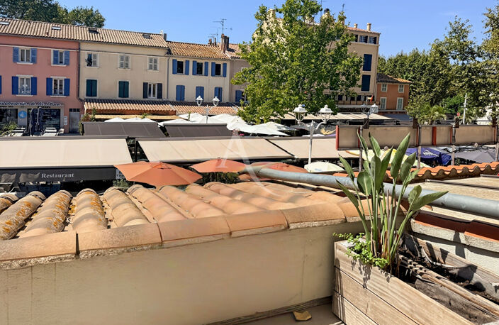 T1 meublé avec terrasse plein coeur du village ! — photo 2
