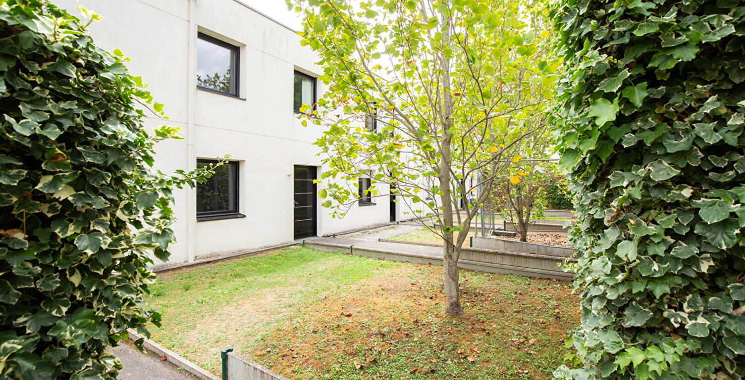 A VENDRE  NANTES SAINT-CLEMENT STUDIO EN PARFAIT ETAT DANS RESIDENCE DE STANDING — photo 1