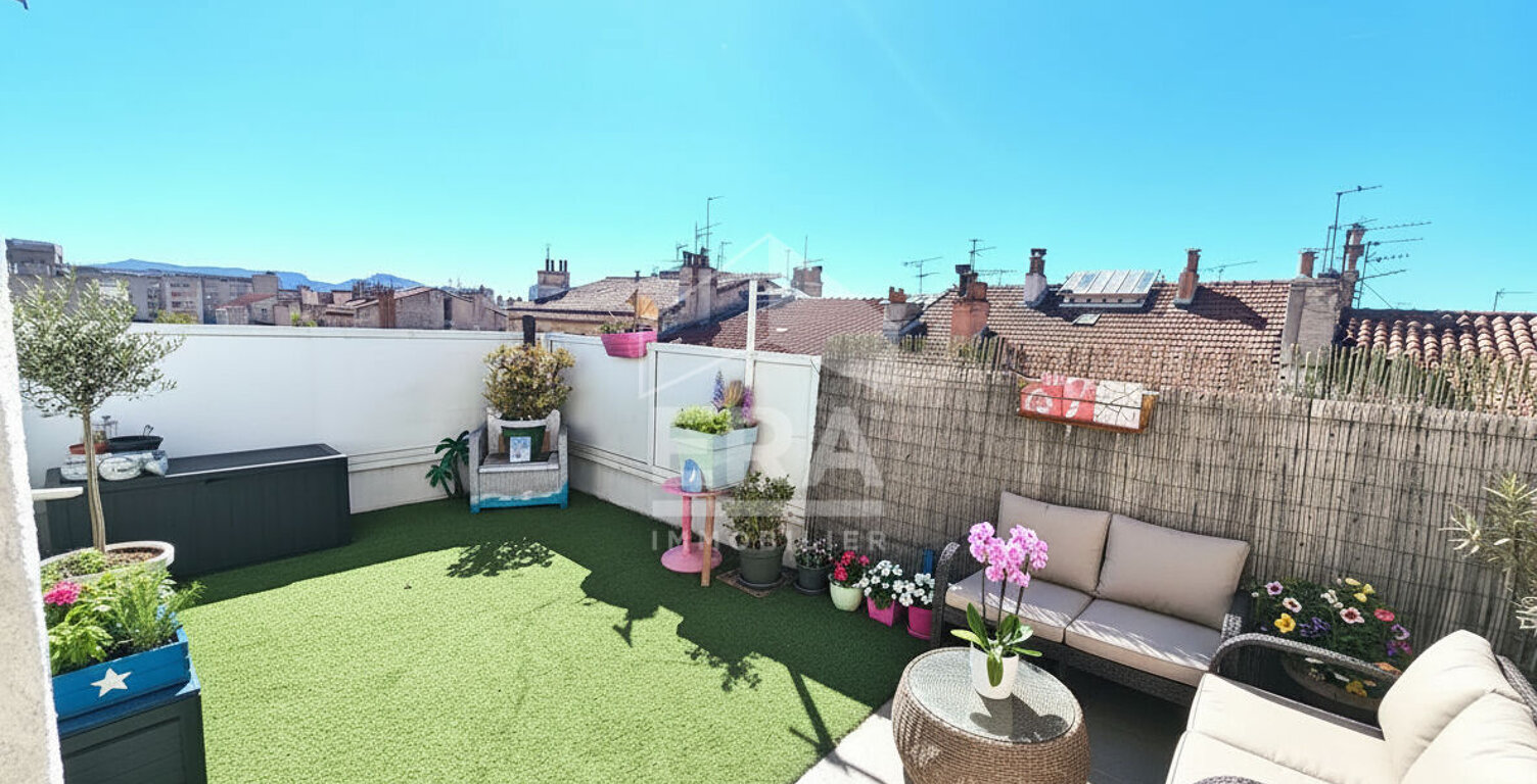 Appartement T4 + Terrasse à vendre au Camas, Marseille 05 - Réf RS1049 — photo 1