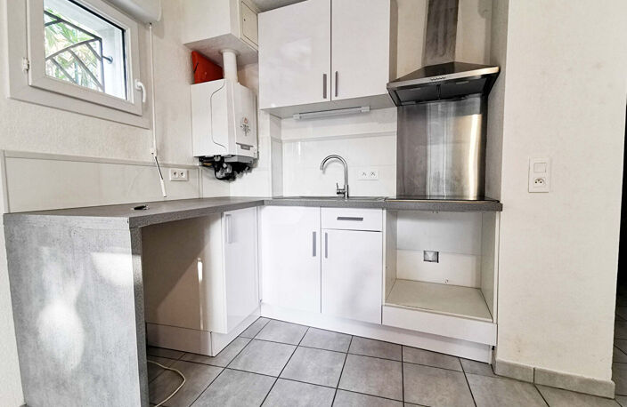 LA COLLE SUR LOUP - Studio de 26 m² avec 5.20 m² de terrasse — photo 2