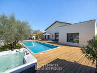 Maison contemporaine aux volumes spectaculaires avec piscine, à Genas — photo 2