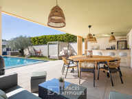 Maison contemporaine aux volumes spectaculaires avec piscine, à Genas — photo 3