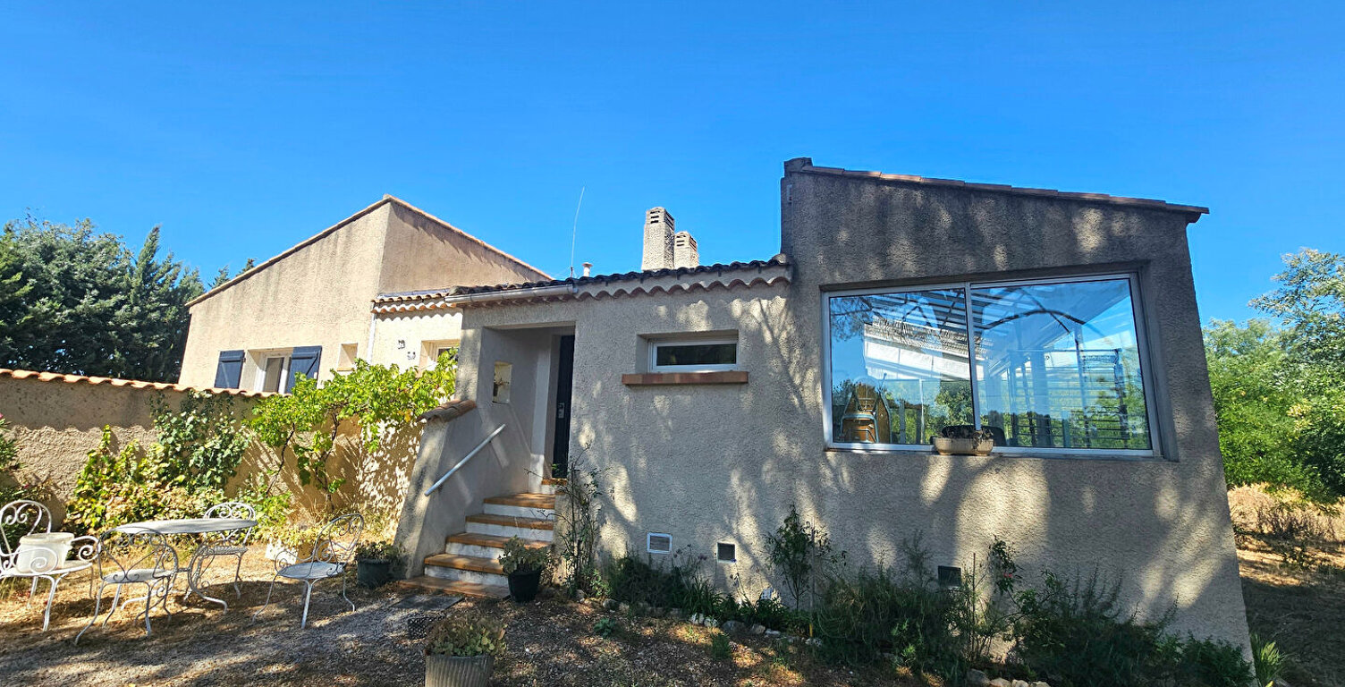 Ventabren Maison campagne T3/4 - BAIL MEUBLE 10 MOIS — photo 1