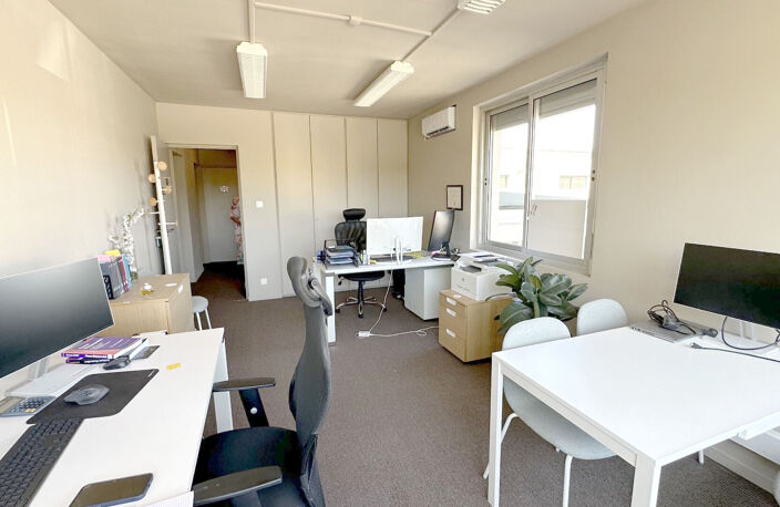 Bureaux Aix En Provence 1 pièce(s) 19 m2 — photo 2