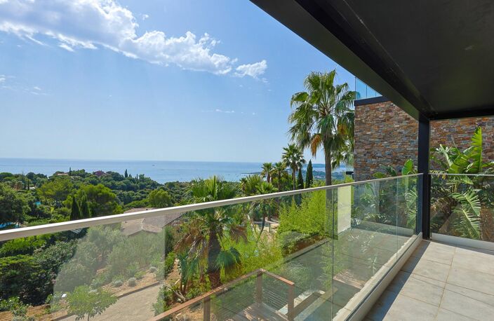 Vue mer, deux piscines, luxe et sérénité — photo 4