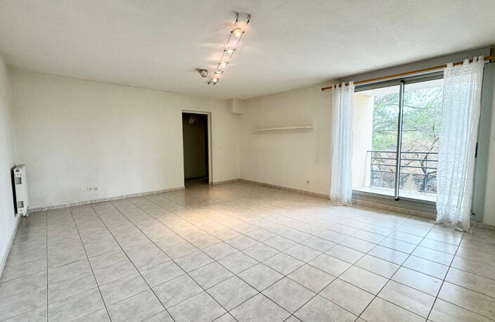 AIX LA DURANNE - Appartement type 4 de 90m² — photo 2